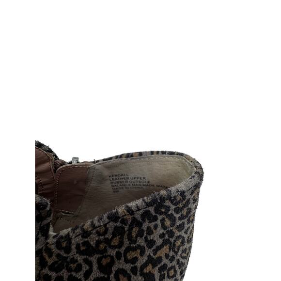 Crown & Ivy Kendall  Animal Leopard Print Leather Classic Chic Booties Women's 8 - Picture 9 of 9